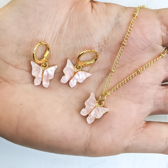 Jewelry - 3 Pc Set Holographic Iridescent Acrylic Gold Jewelry Sets